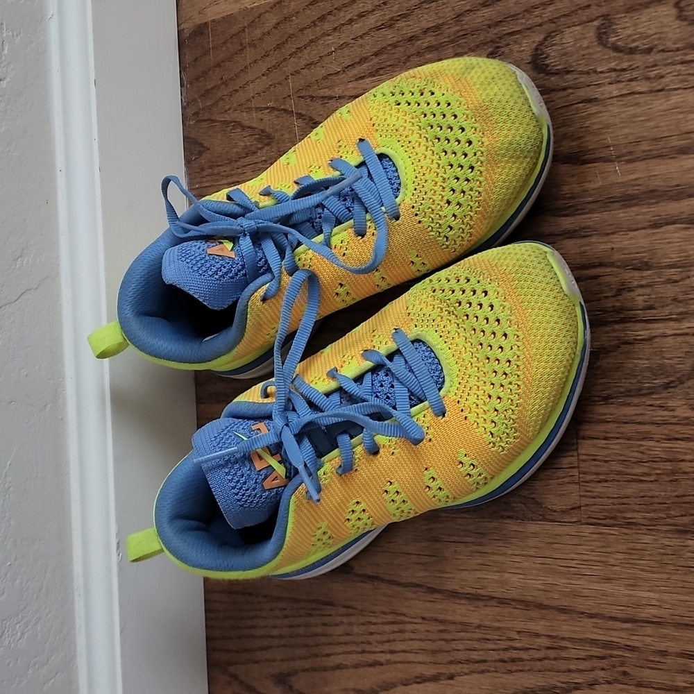 Apl techloom shoes 6.5